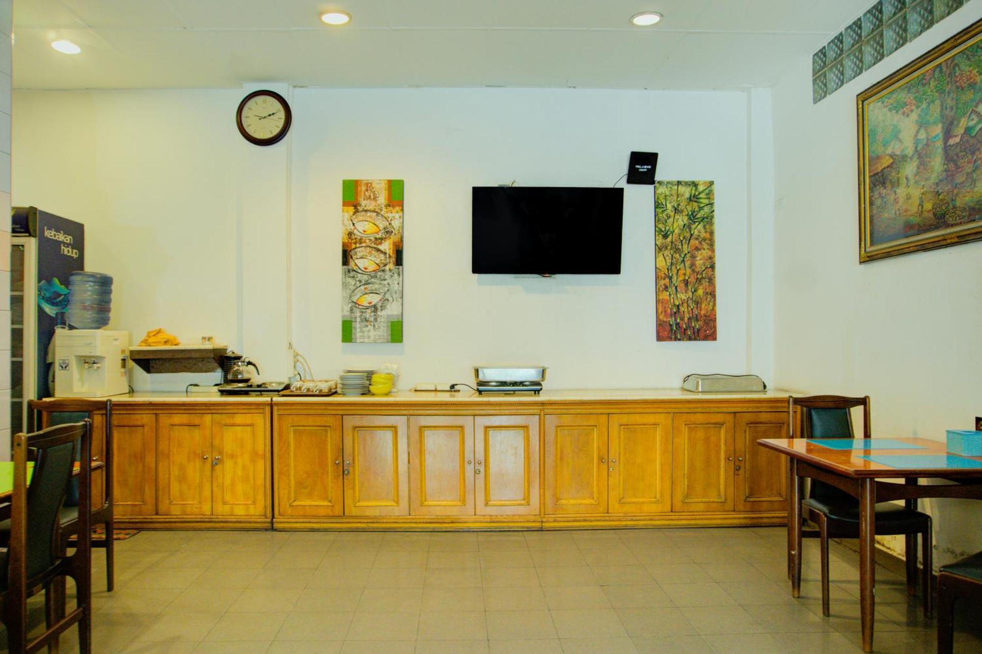 Townhouse Oak Palembang Near Jembatan Ampera Formerly Azzura Hotel Exteriör bild
