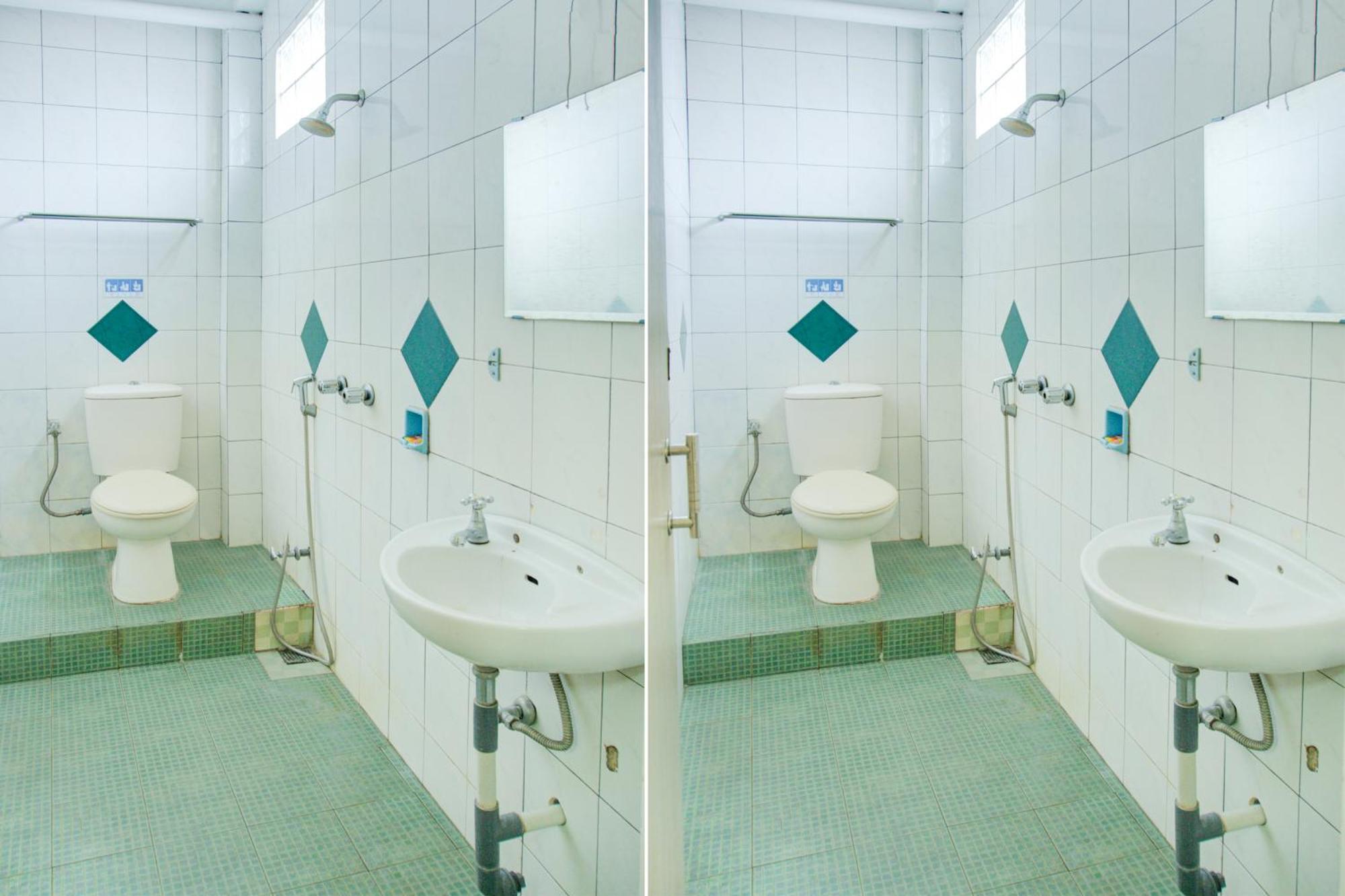 Townhouse Oak Palembang Near Jembatan Ampera Formerly Azzura Hotel Exteriör bild