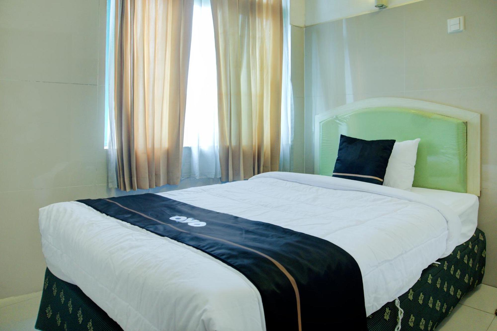Townhouse Oak Palembang Near Jembatan Ampera Formerly Azzura Hotel Exteriör bild